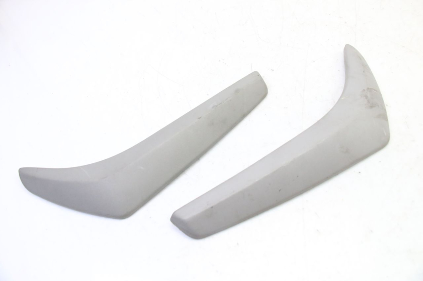 photo de Telaio laterale di copertura PIAGGIO LIBERTY 4T 50 (2009 - 2015) - Primo piano tecnico