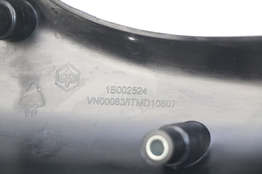 photo de CACHE TELAIO LATERALE PIAGGIO LIBERTY IGET 4T 50 (2015 - 2020) - Dettaglio del componente