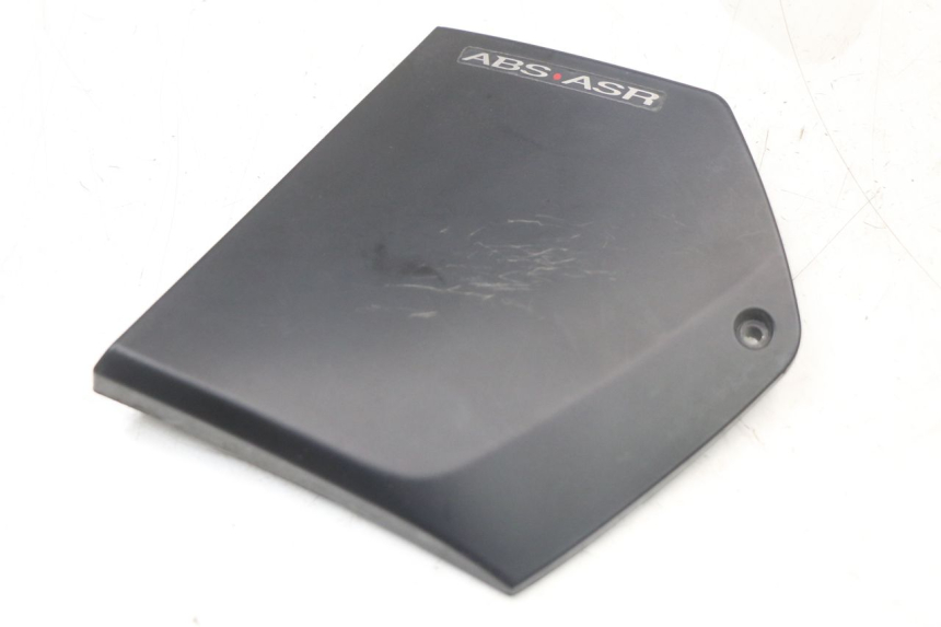 photo de TELAIO CARENA PIAGGIO MP3 HPE 350 (2018 - 2020) - Altra angolazione