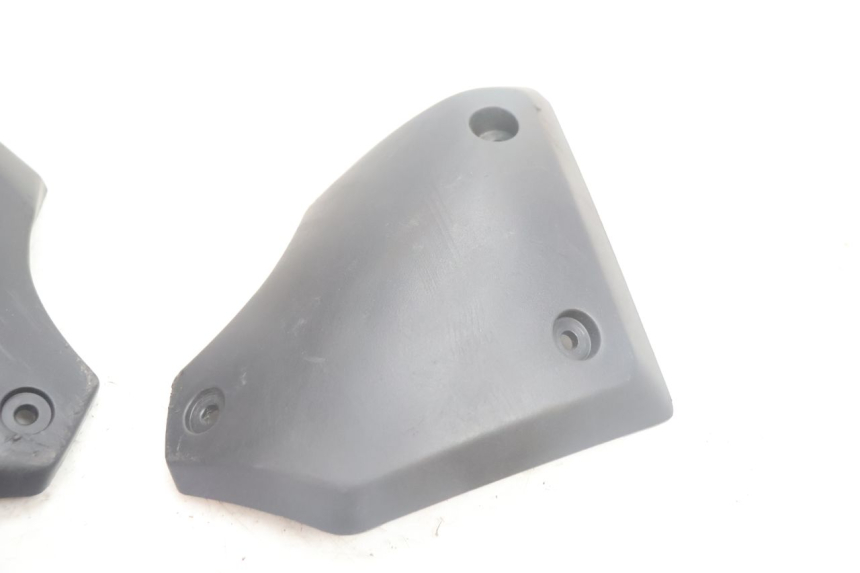 photo de TELAIO CARENA PEUGEOT STREETZONE NAKED 2T 50 (2014 - 2018) - Altra angolazione