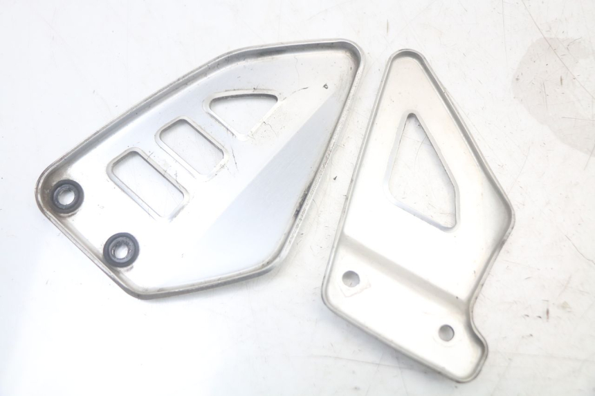 photo de CACHE TELAIO LATERALE SUZUKI SV N 650 (1999 - 2002) - Dettaglio del componente