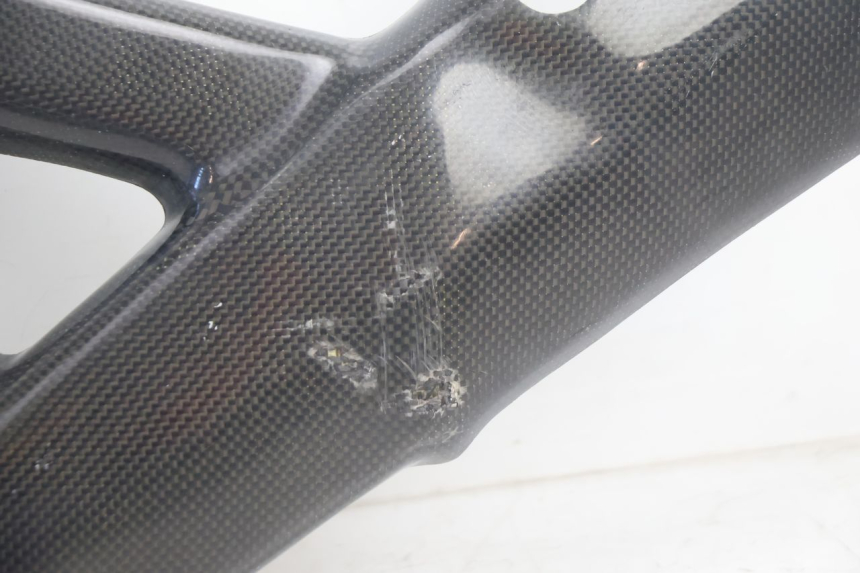 photo de TELAIO CARENA SUZUKI SV S 650 (2003 - 2009) - Primo piano tecnico