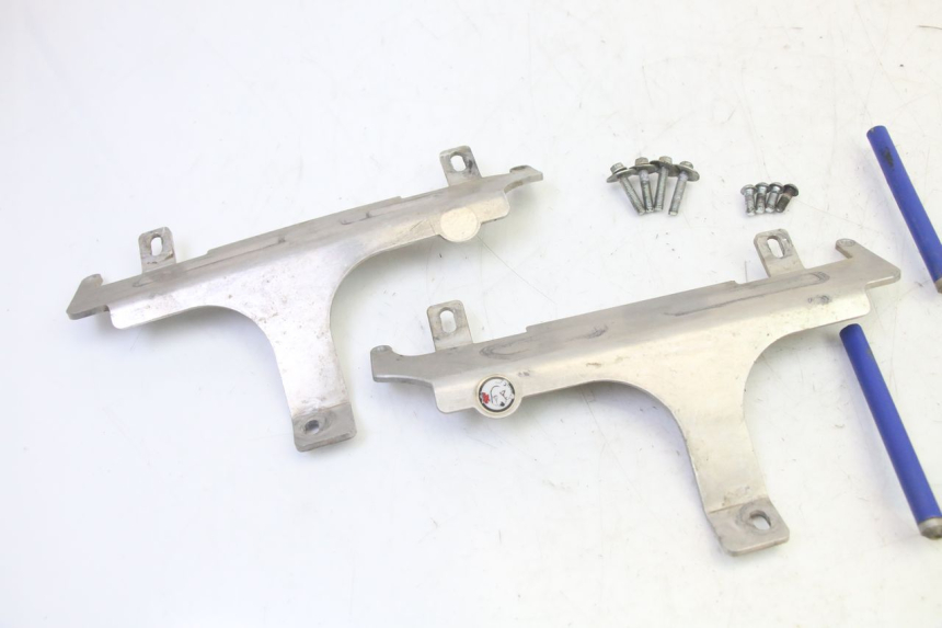 photo de TELAIO CARENA YAMAHA YZ-F YZF 250 (2014 - 2018) - Primo piano tecnico