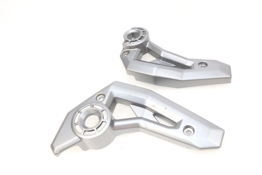 photo de CACHE TELAIO LATERALE KAWASAKI Z 650 (2016 - 2019) - Primo piano tecnico