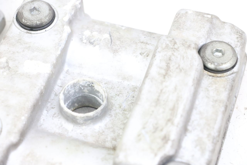 photo de COPERCHIO VALVOLE HYOSUNG GV AQUILA 125 (2000 - 2009) - Altra angolazione