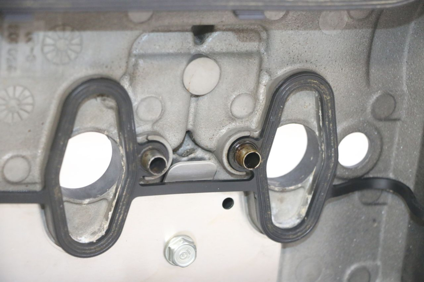 photo de CARTER TESTATA HONDA CB R 1000 (2018 - 2023) - Ricambio usato controllato