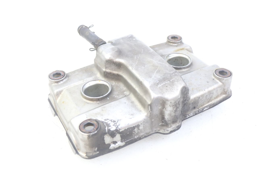 photo de COPERCHIO VALVOLE HONDA CBF 500 (2004 - 2007) - Primo piano tecnico