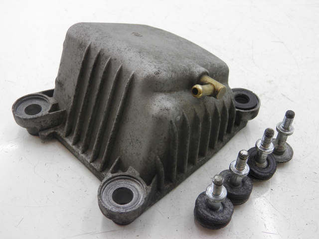 photo de COPERCHIO VALVOLE PIAGGIO LIBERTY 2T 50 (2004 - 2008) - Zoom sullo stato d'uso