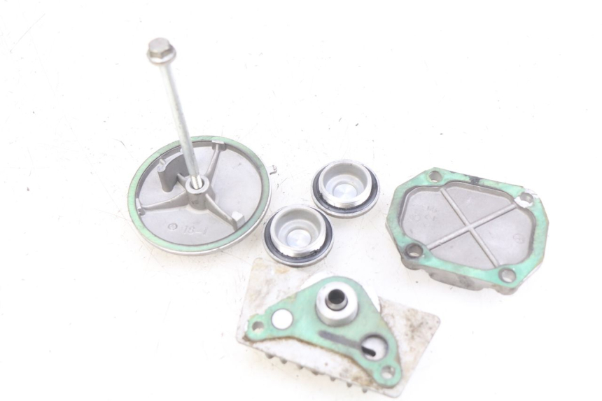 photo de COPERCHIO VALVOLE YCF PILOT 125 - Altra angolazione