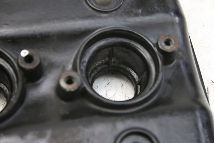 photo de COPERCHIO VALVOLE TRIUMPH SPRINT ST 955 (1999 - 2001) - Dettaglio del componente