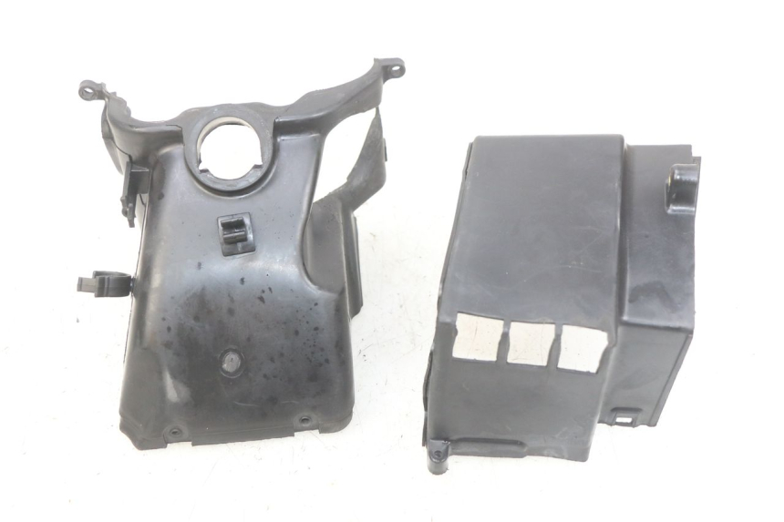 photo de COPERCHIO CILINDRO SYM CROX 4T 50 (2016 - 2023) - Dettaglio del componente