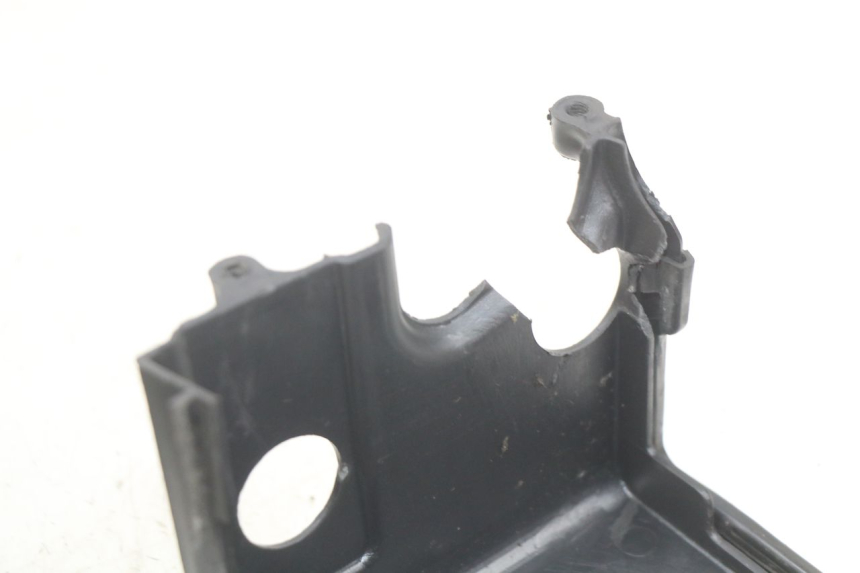 photo de COPERCHIO CILINDRO SYM CROX 4T 50 (2016 - 2023) - Primo piano tecnico