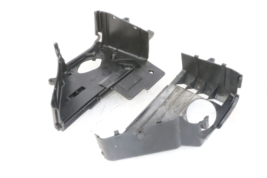 photo de COPERCHIO CILINDRO DAELIM BESBI 125 (2007 - 2008) - Dettaglio del componente