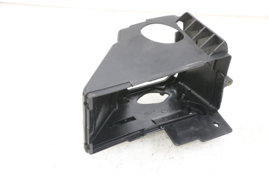 photo de COPERCHIO CILINDRO DAELIM BESBI 125 (2007 - 2008) - Altra angolazione