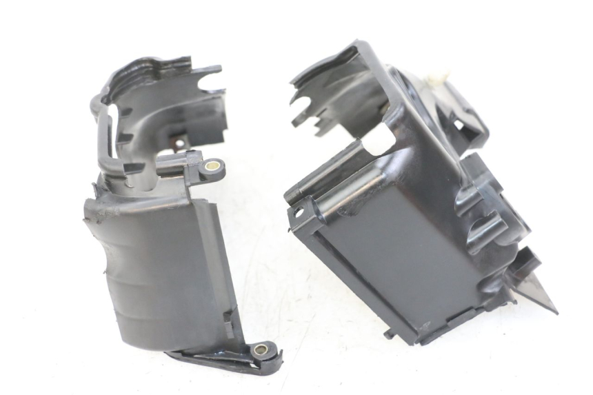 photo de COPERCHIO CILINDRO GOES WIKI 125 (2010 - 2015) - Altra vista dell'articolo