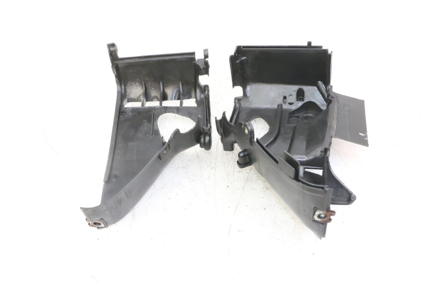 photo de COPERCHIO CILINDRO GOES WIKI 125 (2010 - 2015) - Dettagli dei punti di fissaggio