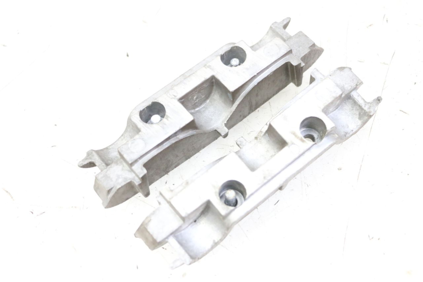 photo de COPERCHIO CILINDRO HYOSUNG GTR 125 (2006 - 2008) - Dettaglio del componente