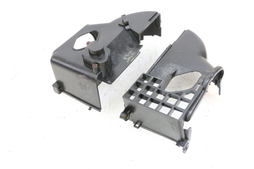 photo de COPERCHIO CILINDRO EUROCKA GTR 50 (2018 - 2021) - Altra angolazione