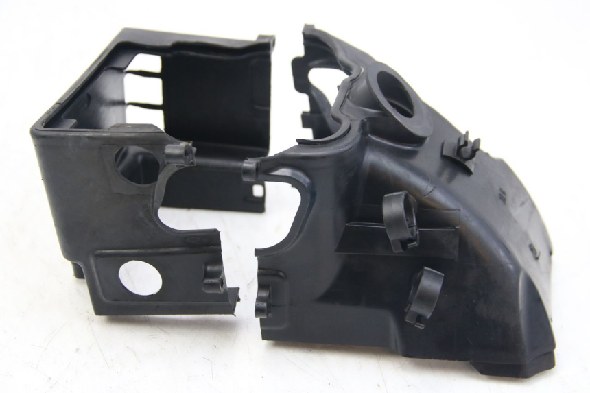 photo de COPERCHIO CILINDRO SYM JET 14 4T 50 (2018 - 2022) - Primo piano tecnico