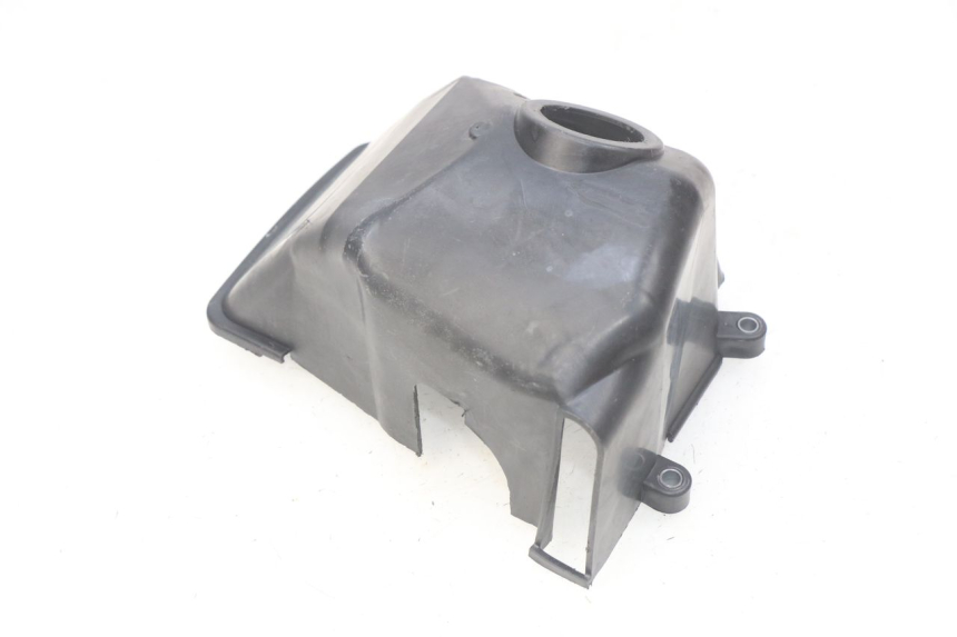 photo de COPERCHIO CILINDRO PEUGEOT LUDIX 50 (2008 - 2017) - Primo piano tecnico