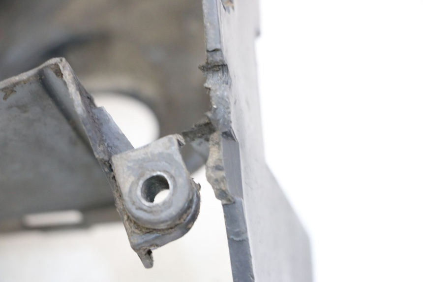 photo de COPERCHIO CILINDRO PEUGEOT TKR TREKKER FURIOUS 50 (2005 - 2014) - Primo piano tecnico