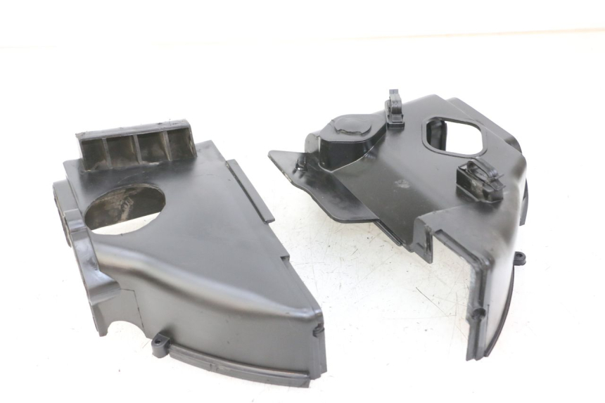 photo de COPERCHIO CILINDRO PEUGEOT VIVACITY 125 (2010 - 2017) - Vista d'insieme del prodotto