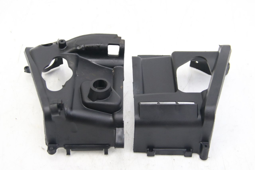 photo de COPERCHIO CILINDRO APRILIA SCARABEO 4T 50 (2009 - 2017) - Vista d'insieme del prodotto