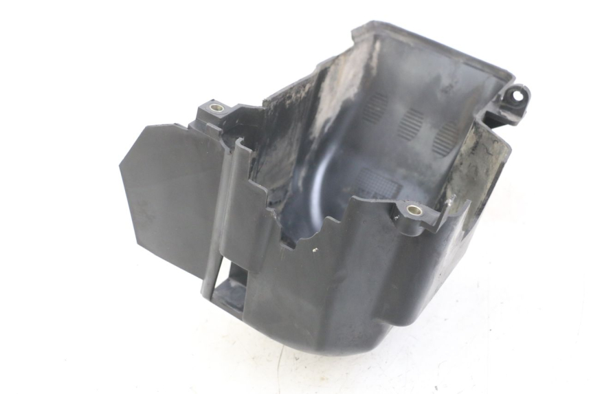 photo de COPERCHIO CILINDRO PEUGEOT SPEEDFIGHT 100 (1997 - 2007) - Primo piano tecnico