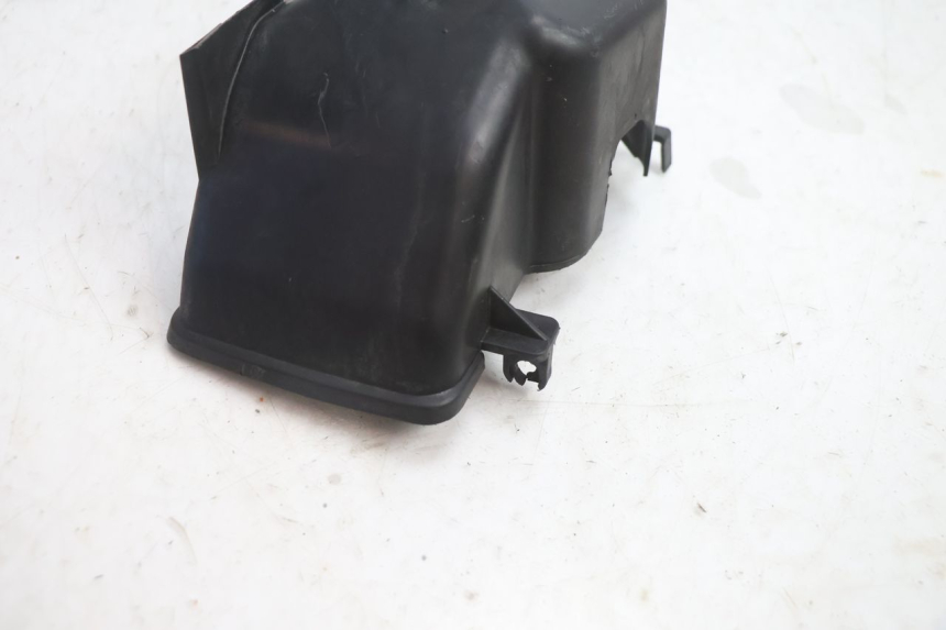 photo de COPERCHIO CILINDRO PEUGEOT TREKKER 50 (1995 - 2004) - Primo piano tecnico