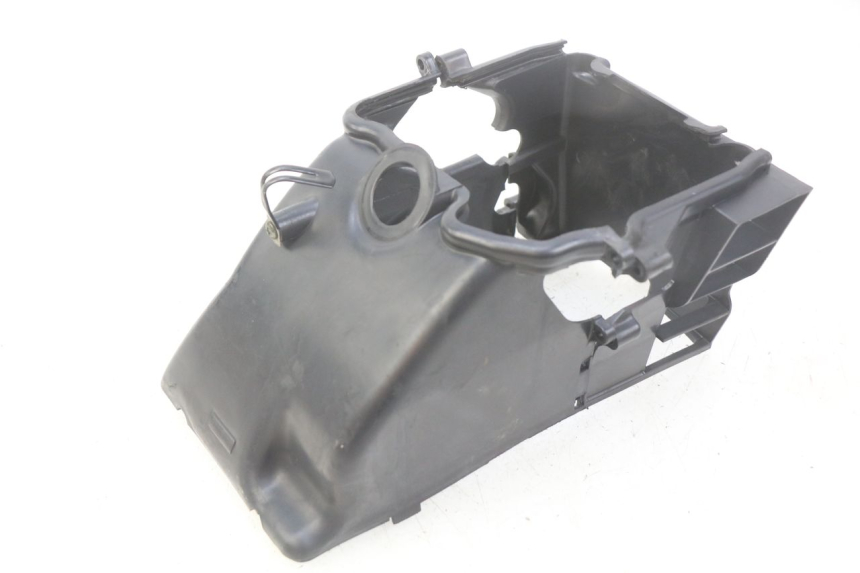 photo de COPERCHIO CILINDRO PEUGEOT TWEET 125 (2010 - 2017) - Altra angolazione