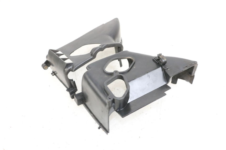 photo de COPERCHIO CILINDRO PEUGEOT V-CLIC VCLIC 50 (2007 - 2013) - Primo piano tecnico