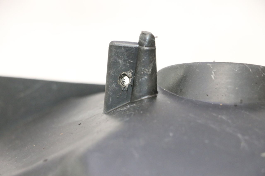 photo de COPERCHIO CILINDRO PEUGEOT VIVACITY 50 (1998 - 2003) - Primo piano tecnico