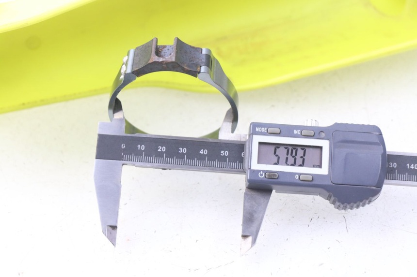 photo de COPERCHIO FORCELLA HUSQVARNA FC 350 (2019 - 2022) - Dettaglio del componente