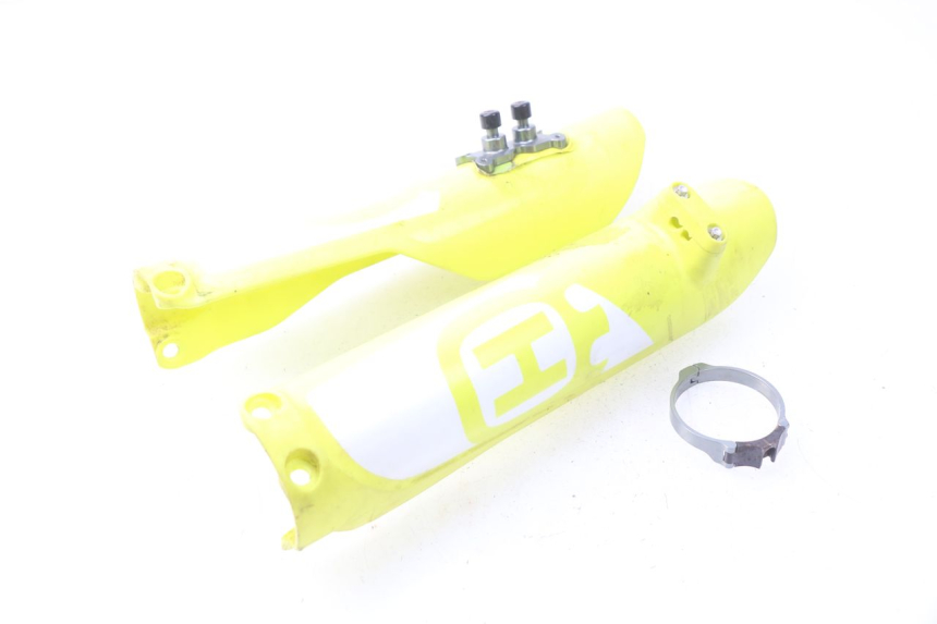 photo de COPERCHIO FORCELLA HUSQVARNA FC 350 (2019 - 2022) - Vista d'insieme del prodotto