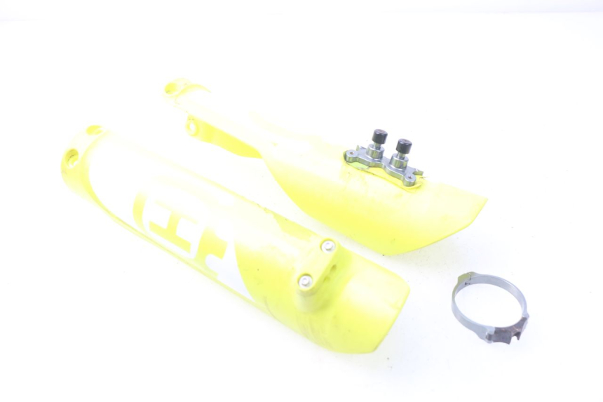 photo de COPERCHIO FORCELLA HUSQVARNA FC 350 (2019 - 2022) - Dettagli dei punti di fissaggio