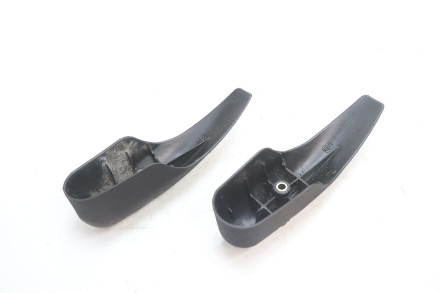 photo de PROTEZIONE FORCELLA PIAGGIO MP3 LT 300 (2010 - 2016) - Dettagli dei punti di fissaggio