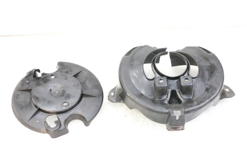 photo de PROTEZIONE FORCELLA PEUGEOT TKR TREKKER FURIOUS 50 (2005 - 2014) - Dettagli dei punti di fissaggio