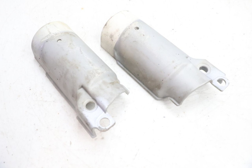 photo de Copri forcella APRILIA SCARABEO GT 125 (1999 - 2007) - Zoom sullo stato d'uso
