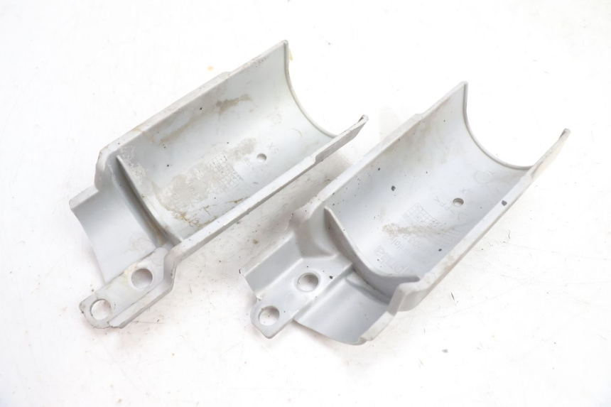 photo de Copri forcella APRILIA SCARABEO GT 125 (1999 - 2007) - Altra angolazione
