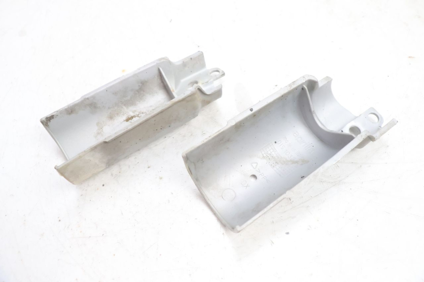 photo de Copri forcella APRILIA SCARABEO GT 125 (1999 - 2007) - Primo piano tecnico