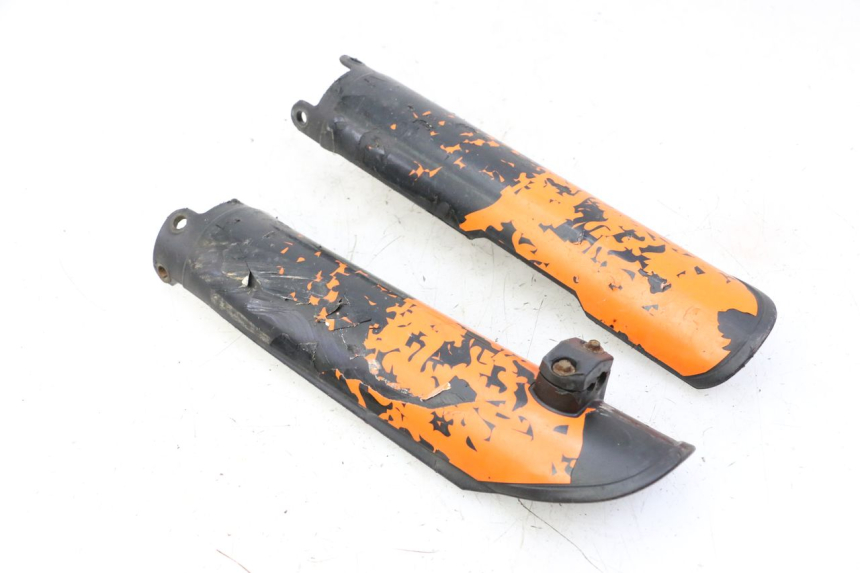 photo de CARENA FORCELLA  KTM SUPERENDURO R 950 (2005 - 2009) - Primo piano tecnico