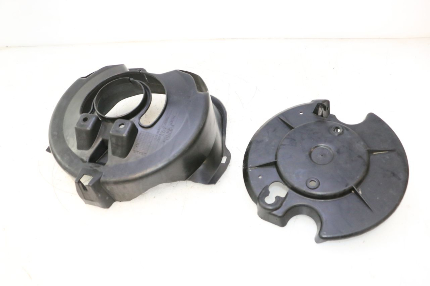 photo de PROTEZIONE FORCELLA PEUGEOT TREKKER 50 (1995 - 2004) - Altra angolazione