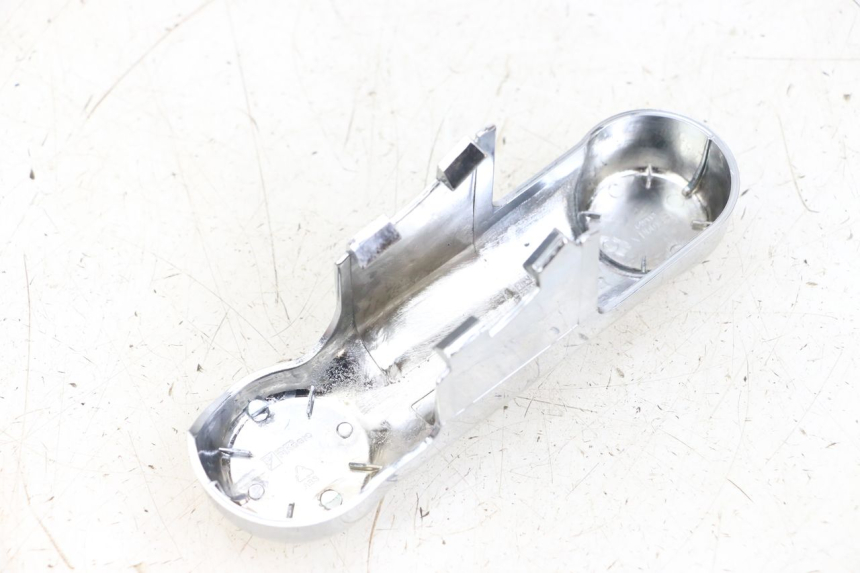 photo de CARENA FORCELLA  PIAGGIO VESPA PRIMAVERA 4T 50 (2021 - 2024) - Dettaglio del componente