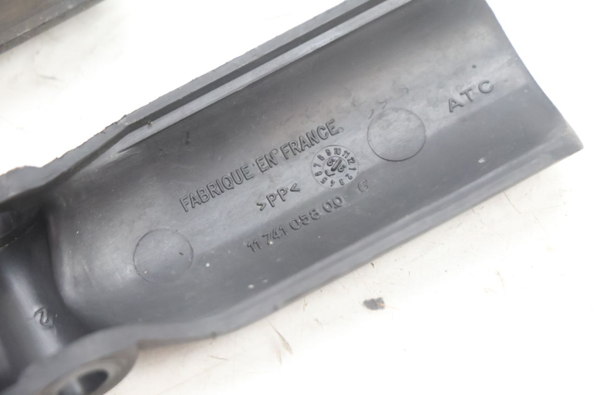 photo de CARENA FORCELLA  PEUGEOT VIVACITY 100 (1999 - 2008) - Primo piano tecnico