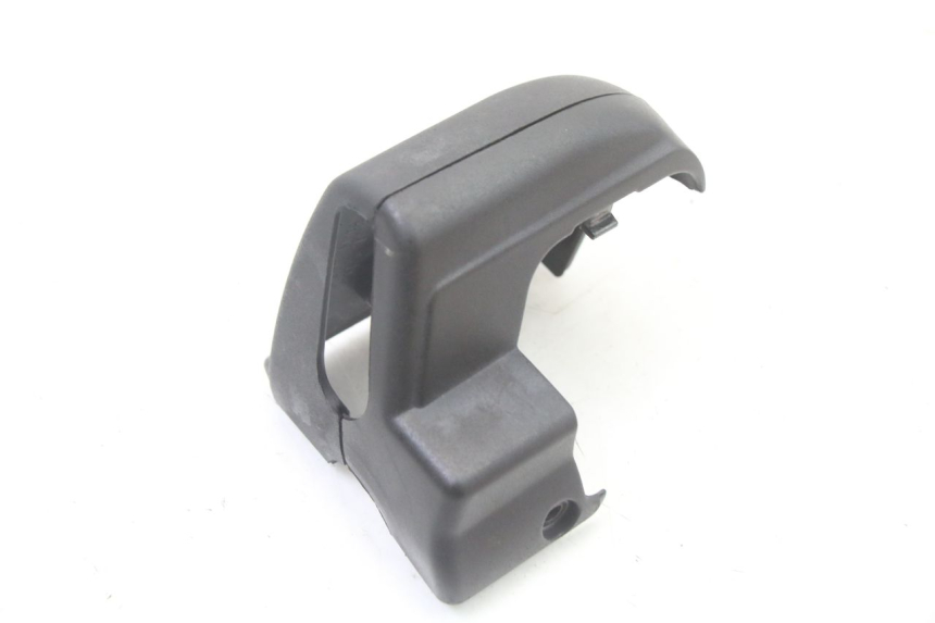 photo de Tappo serbatoio principale APRILIA ATLANTIC 125 (2003 - 2009) - Primo piano tecnico