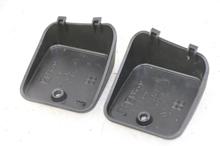 photo de COPERCHIO SERBATOIO PRINCIPALE PIAGGIO MP3 LT 400 (2007 - 2012) - Zoom sullo stato d'uso