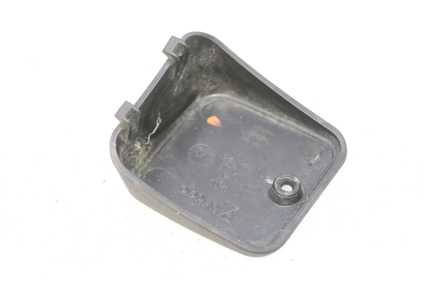photo de COPERCHIO SERBATOIO PRINCIPALE PIAGGIO MP3 RL 250 (2006 - 2010) - Zoom sullo stato d'uso