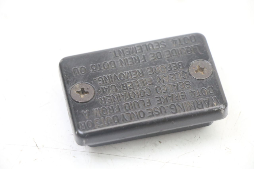 photo de POMPA FRENO COPERCHIO PEUGEOT SPEEDFIGHT 3 LC 2T 50 (2009 - 2015) - Primo piano tecnico