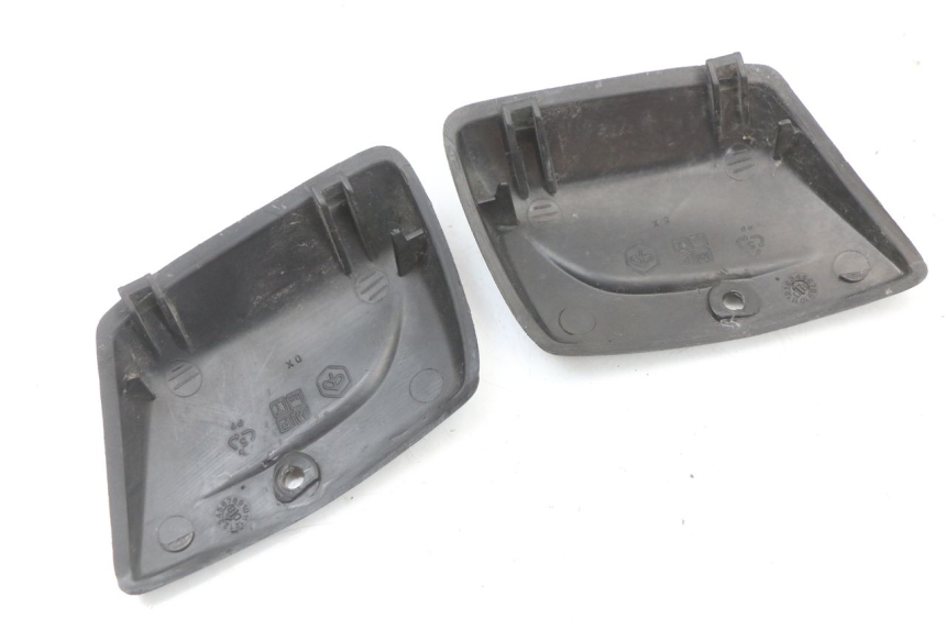 photo de COPERCHIO SERBATOIO PRINCIPALE PIAGGIO XEVO - X EVO 125 (2007 - 2017) - Zoom sullo stato d'uso