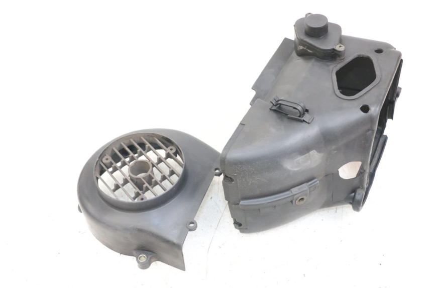 photo de COPERCHIO MOTORE KYMCO AGILITY 4T 50 (2005 - 2018) - Dettaglio del componente